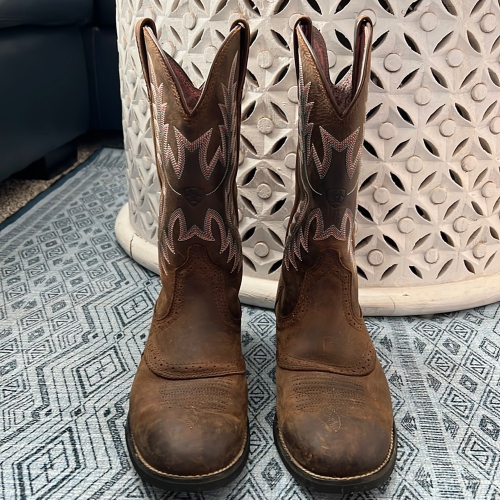 Ariat Women’s Heritage Boots 9.5